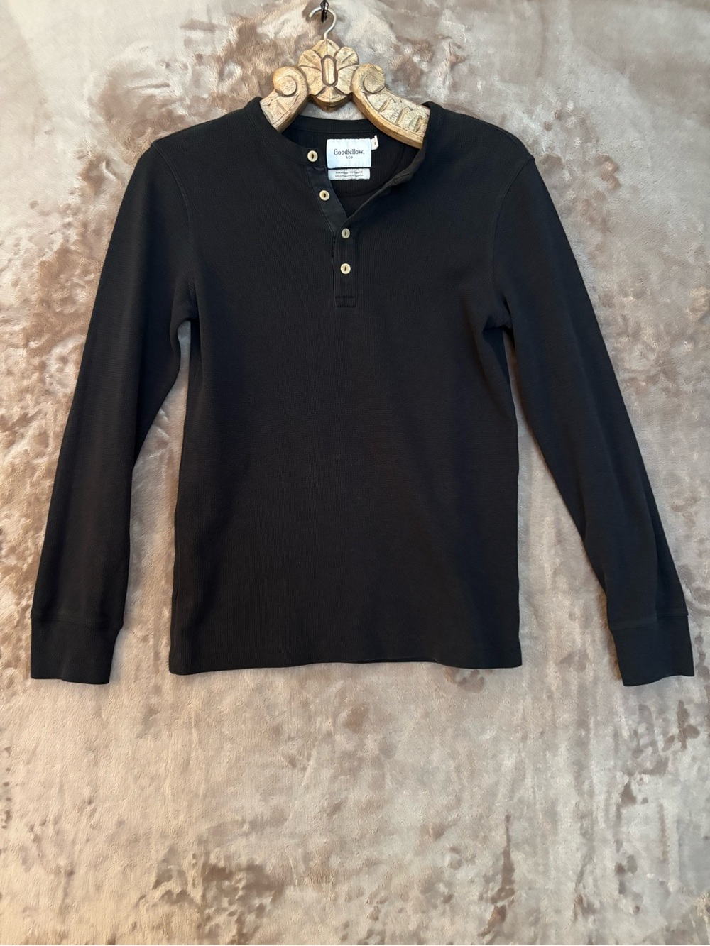 Goodfellow & Co Black Long-Sleeve Henley Top Size S